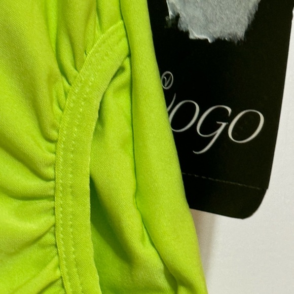 Vogo Athletics Sz S Activewear Top NWT😊😊 - Picture 6 of 9